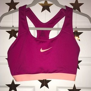 NIKE sports bra